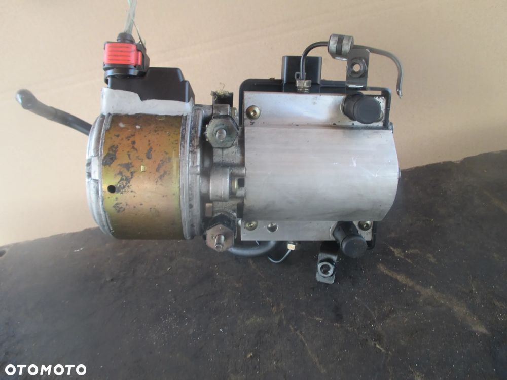 Pompa zawieszenia Citroen C5 963671388000 - 5