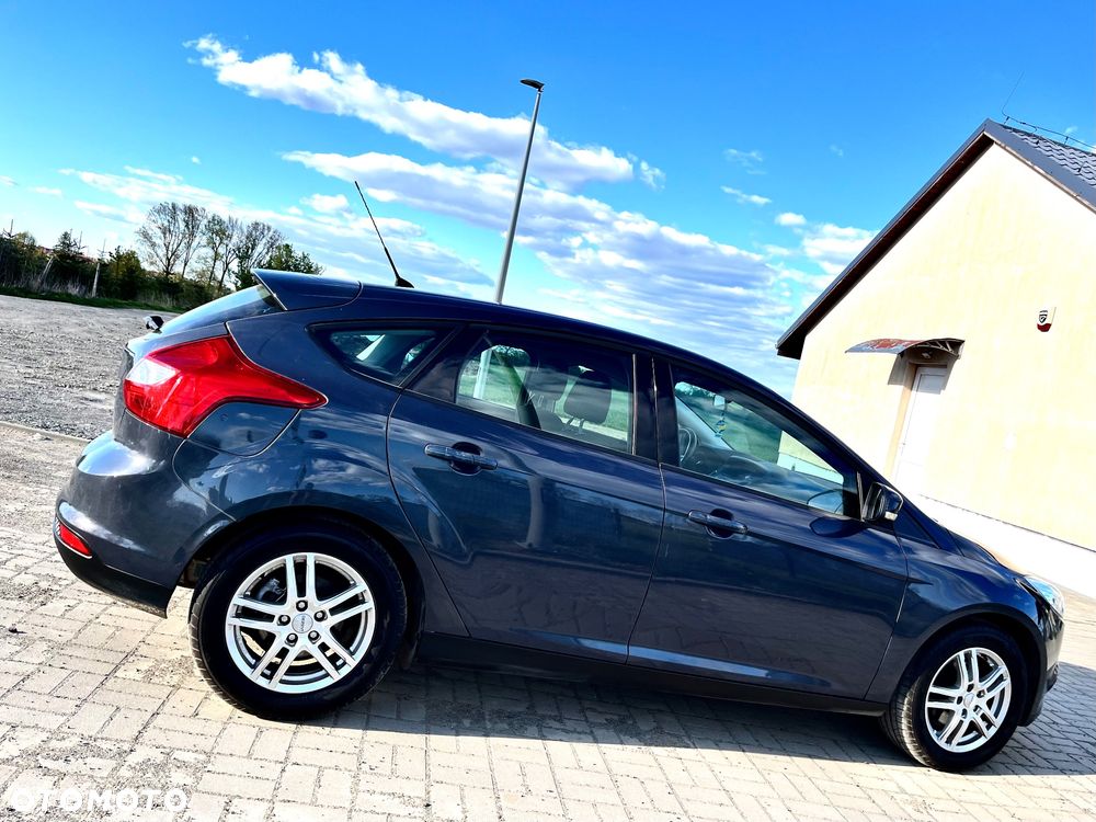 Ford Focus 1.6 TI-VCT Champions Edition - 8