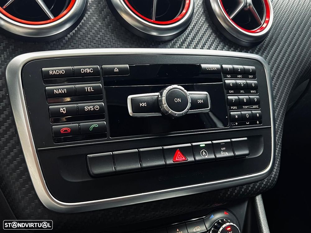 Mercedes-Benz A 180 d AMG Line - 27