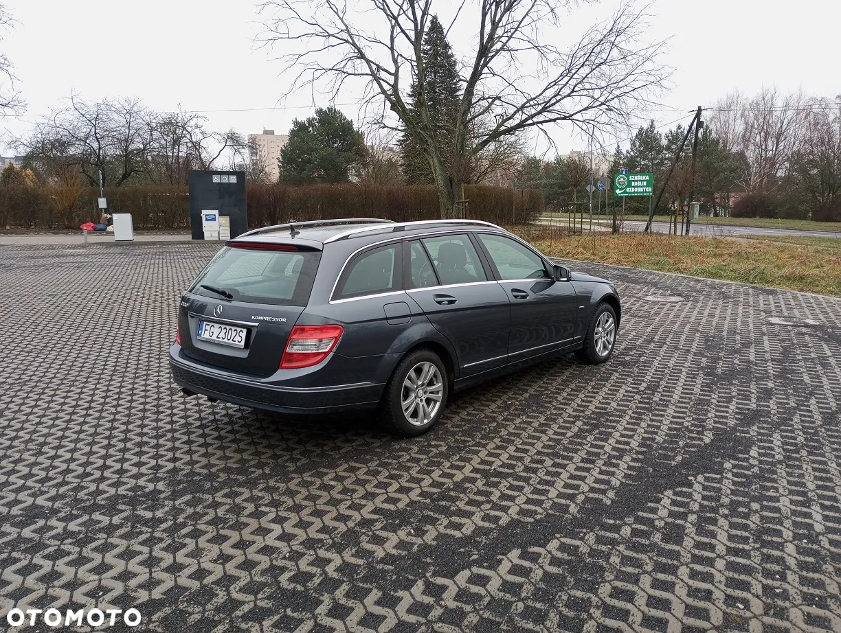 Mercedes-Benz Klasa C 180 T Kompressor BlueEFFICIENCY - 4