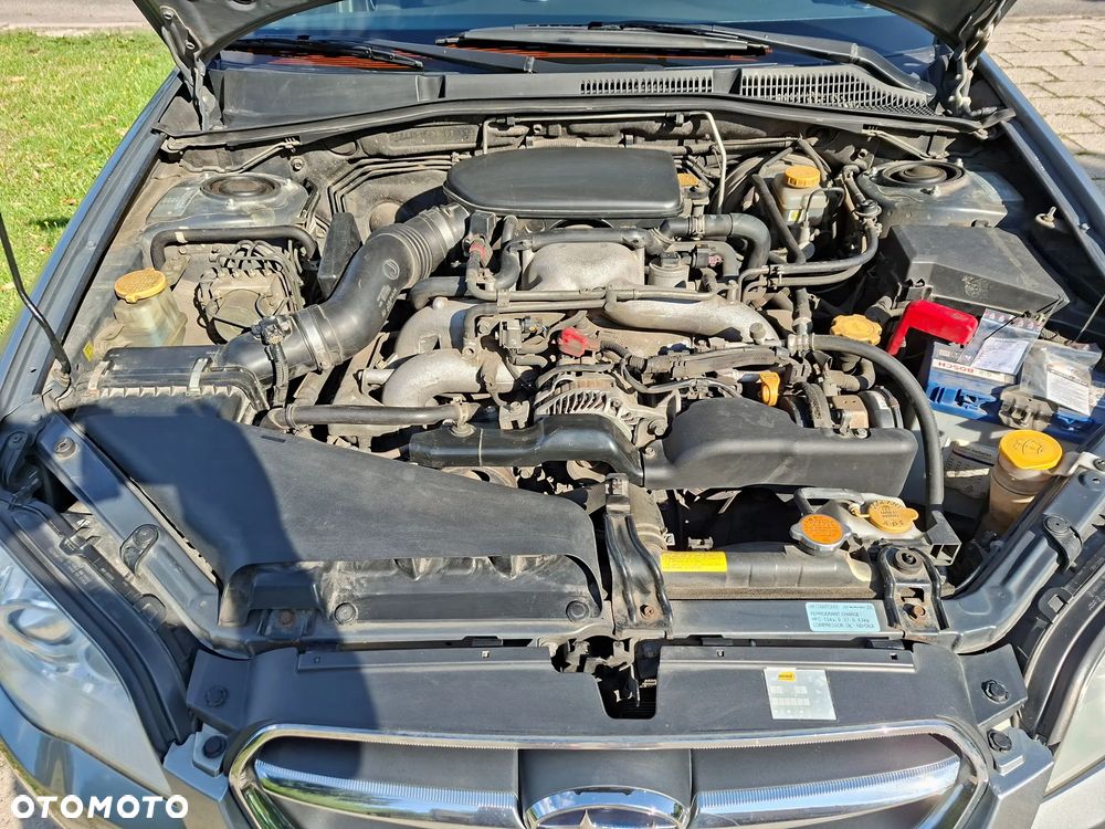 Subaru Legacy 2.0R Trend - 14
