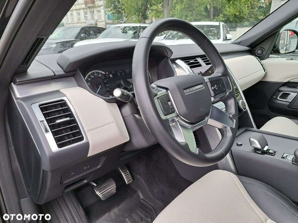 Land Rover Discovery - 16