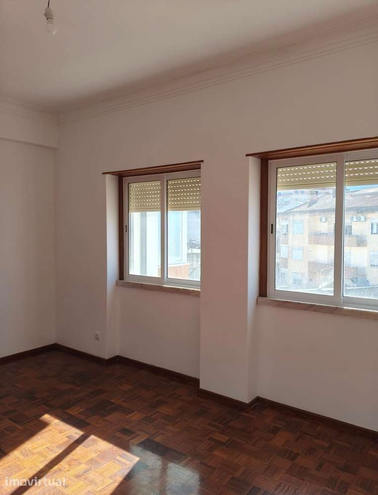 Apartamento T3 em Mem Martins, 100m2 - Grande imagem: 4/11