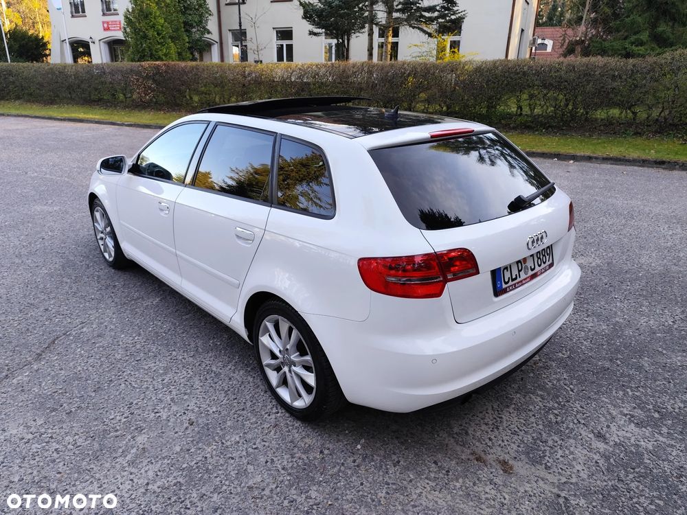 Audi A3 Sportback 2.0 TDI DPF S tronic Ambiente - 8