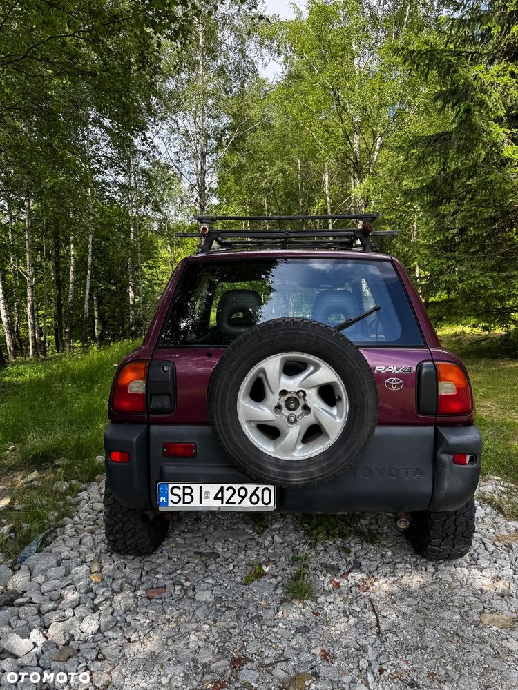 Toyota RAV4 2.0 - 4