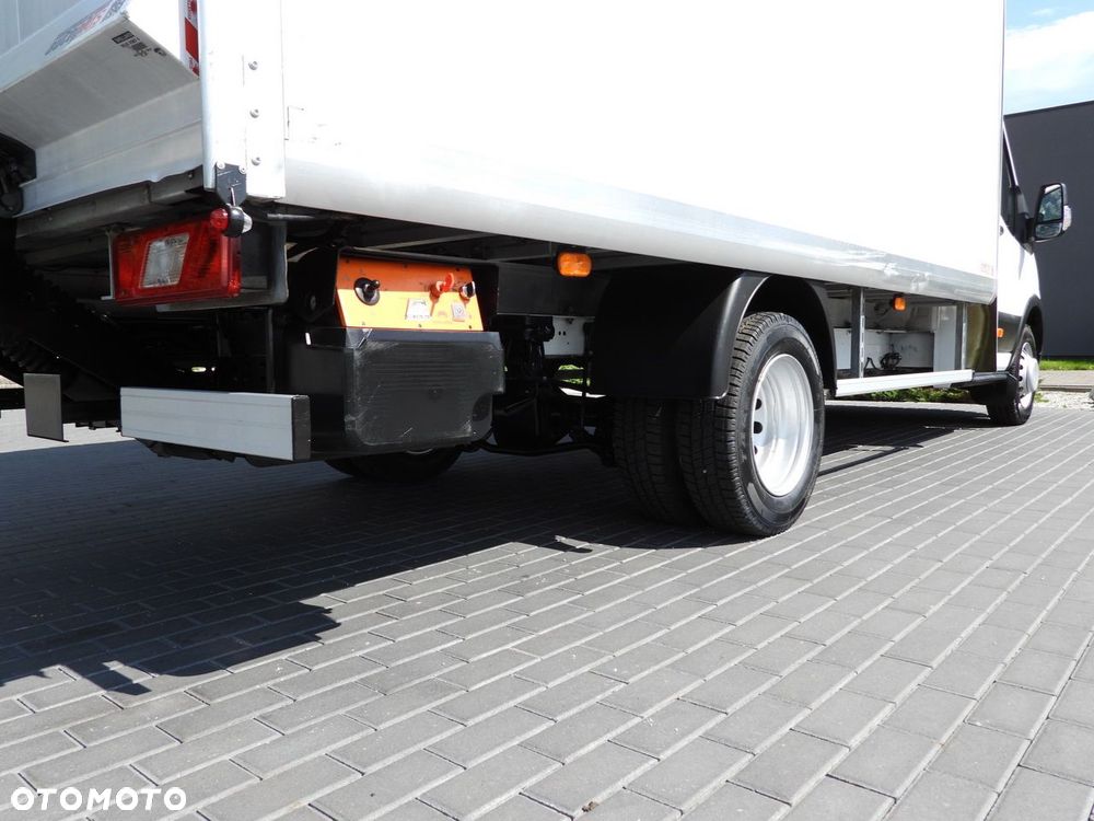 Ford TRANSIT KONTENER WINDA 8 PALET TEMPOMAT LEDY BLIŹNIACZE KOŁA KLIMATYZACJA  130KM - 16