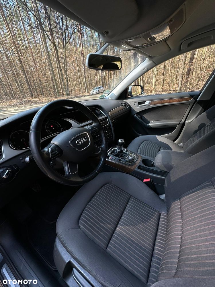 Audi A4 Avant 2.0 TDI DPF Ambiente - 9