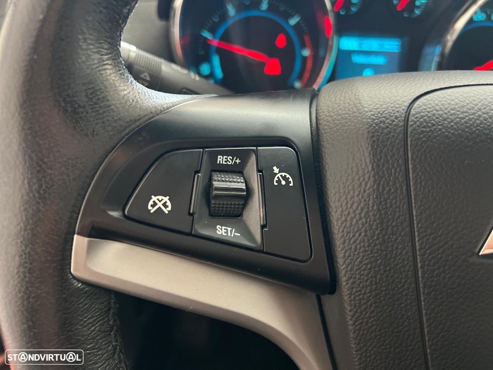 Chevrolet Cruze SW 1.7 VCDi LT - 20