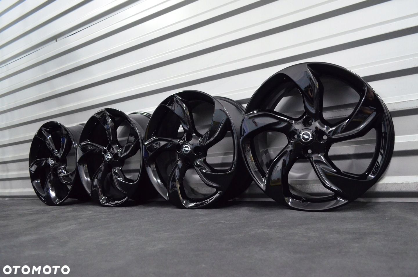 Felgi 4x100 R18 Opel ADAM Corsa ORYGINAŁ - 1