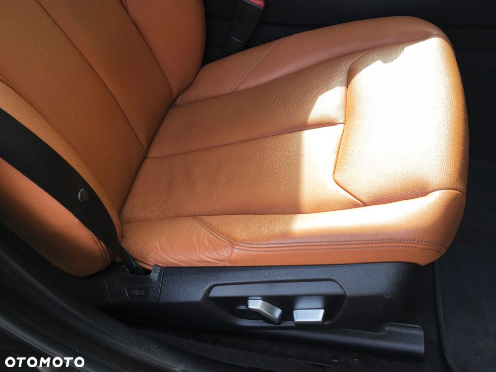 BMW 3GT 320d xDrive Luxury Line - 27