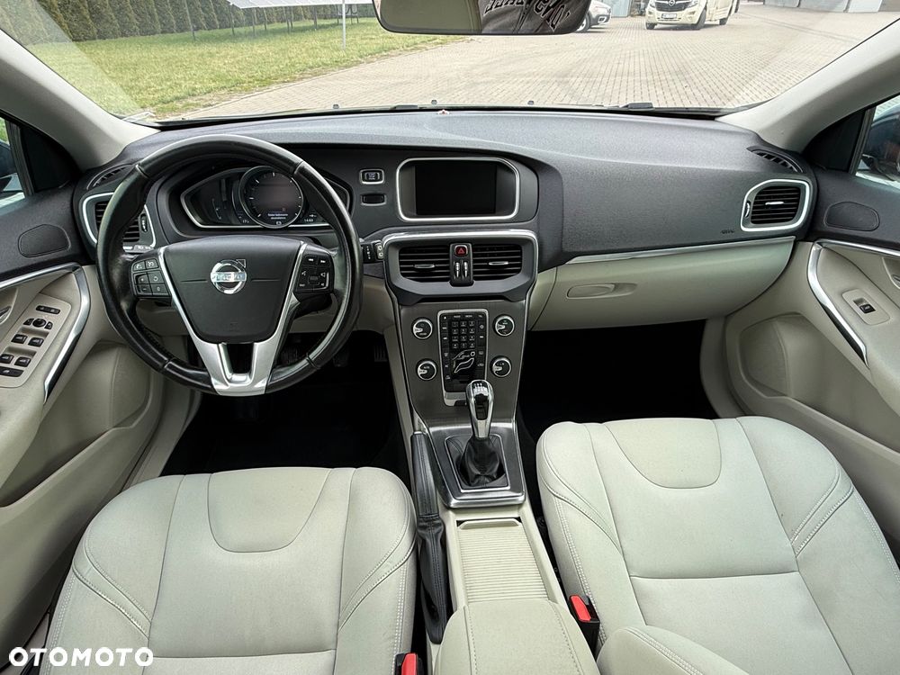 Volvo V40 - 28