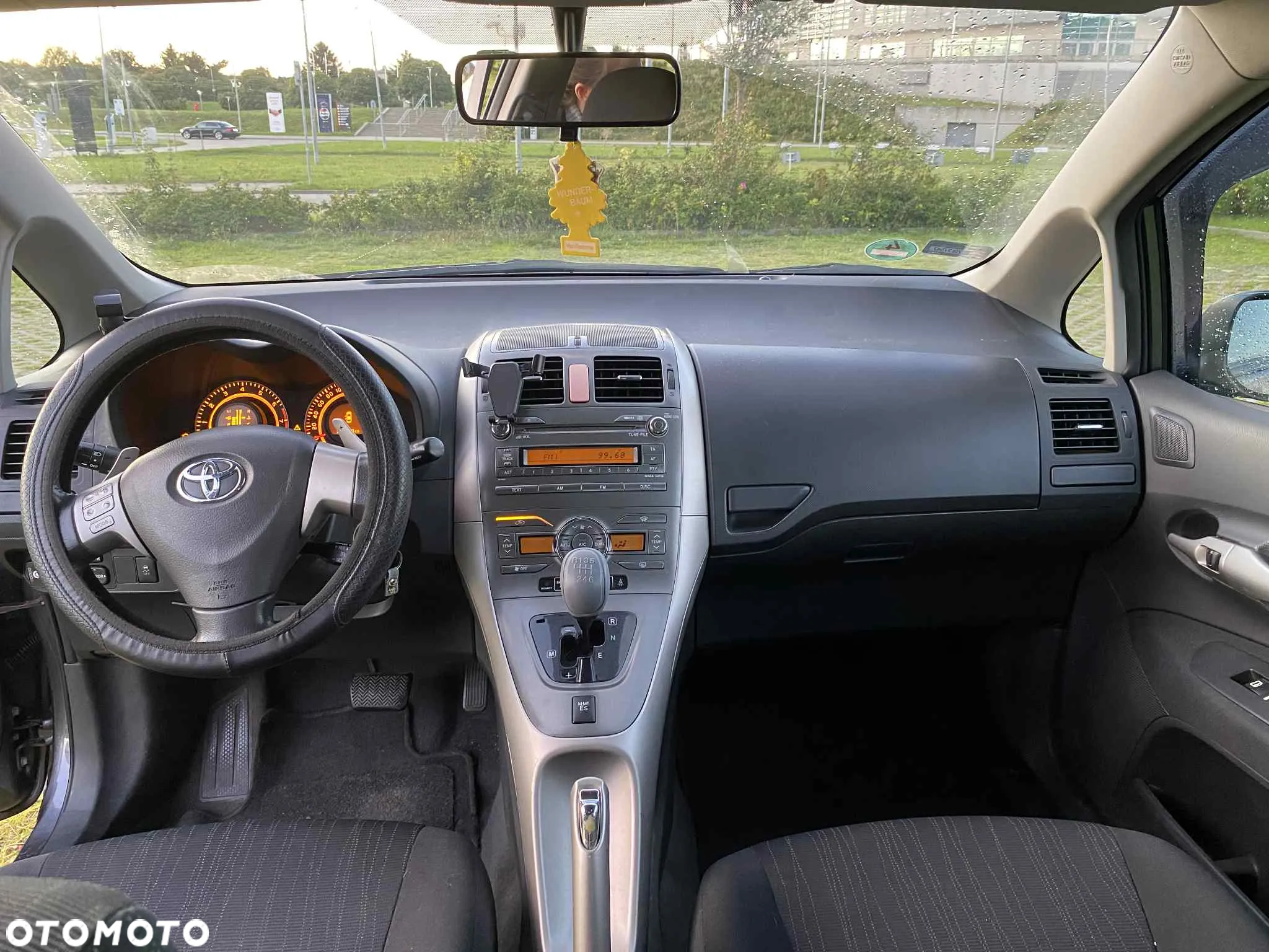 Toyota Auris 1.6 VVT-i Premium MM - 12