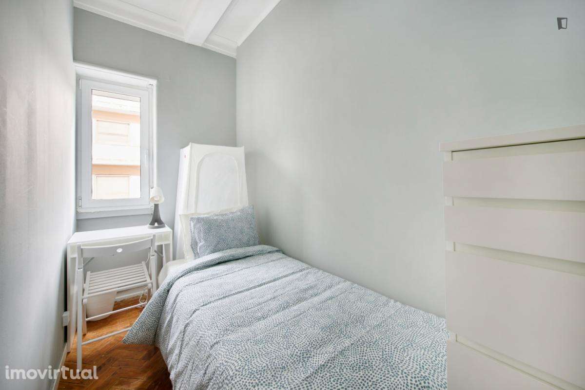 Quarto - localizado em Amadora Lisbon - Grande imagem: 2/25