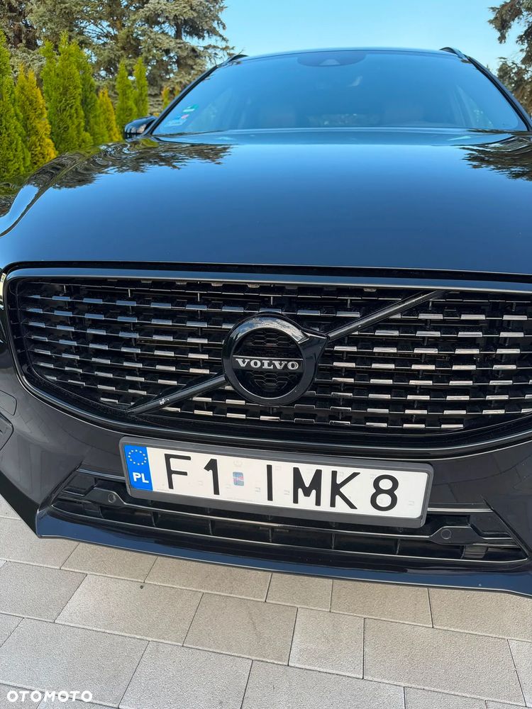 Volvo XC 60 B5 D AWD R-Design - 9