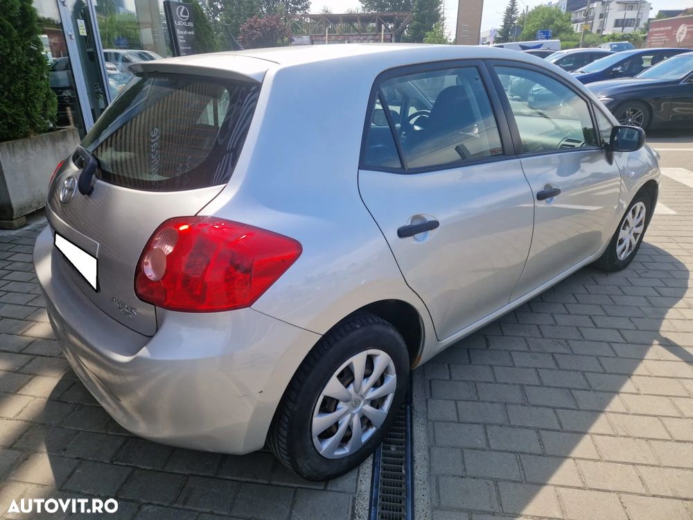 Toyota Auris 1.4 D-4D Luna Plus - 7