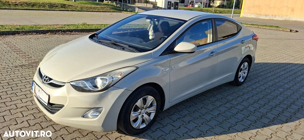 Hyundai Elantra 1.6 MPi - 14