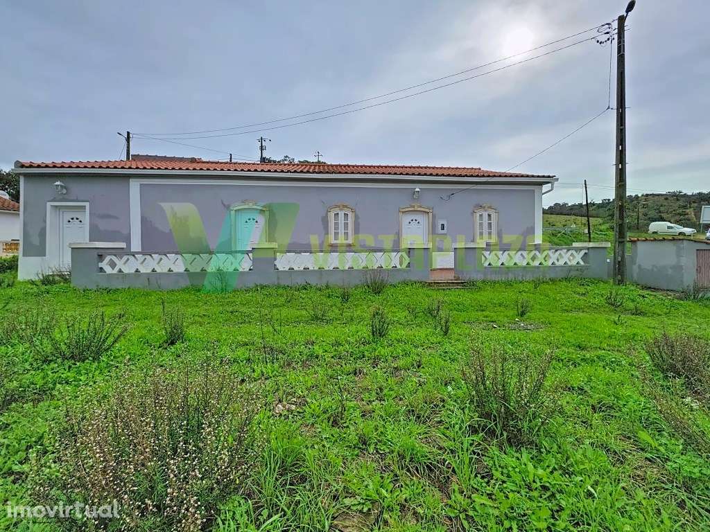 Moradia Isolada com Jardim e Boa Exposição Solar em São Bartolomeu ... - Grande imagem: 4/26