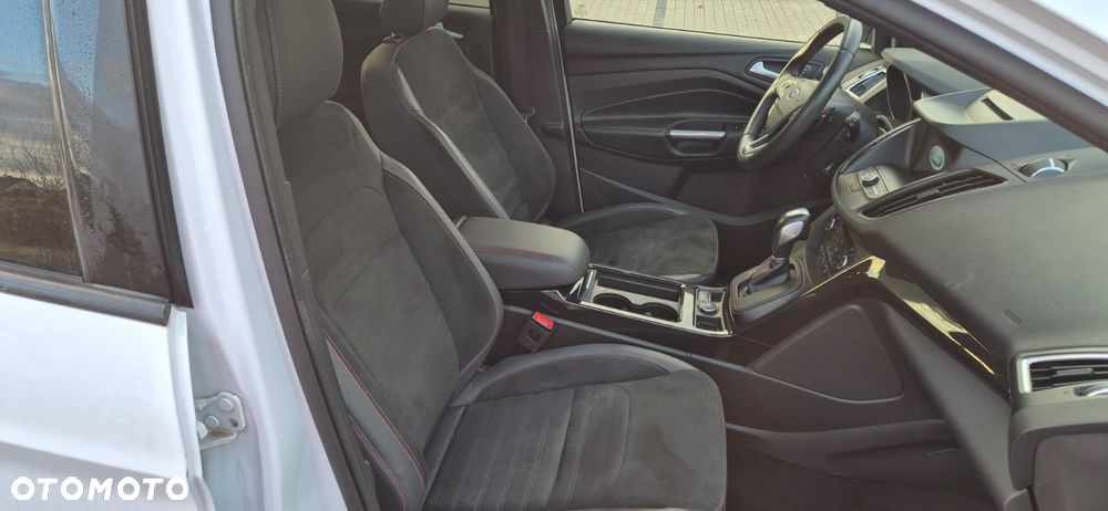 Ford Kuga 1.5 EcoBoost AWD ST-Line ASS - 19