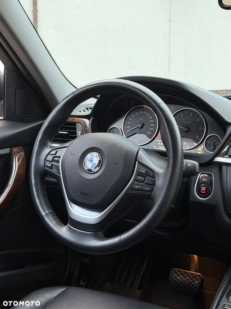 BMW Seria 3 - 23