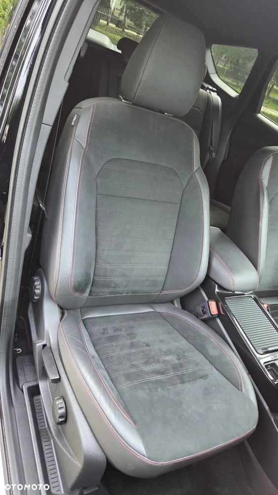 Ford Kuga 1.5 EcoBoost 2x4 ST-Line - 30