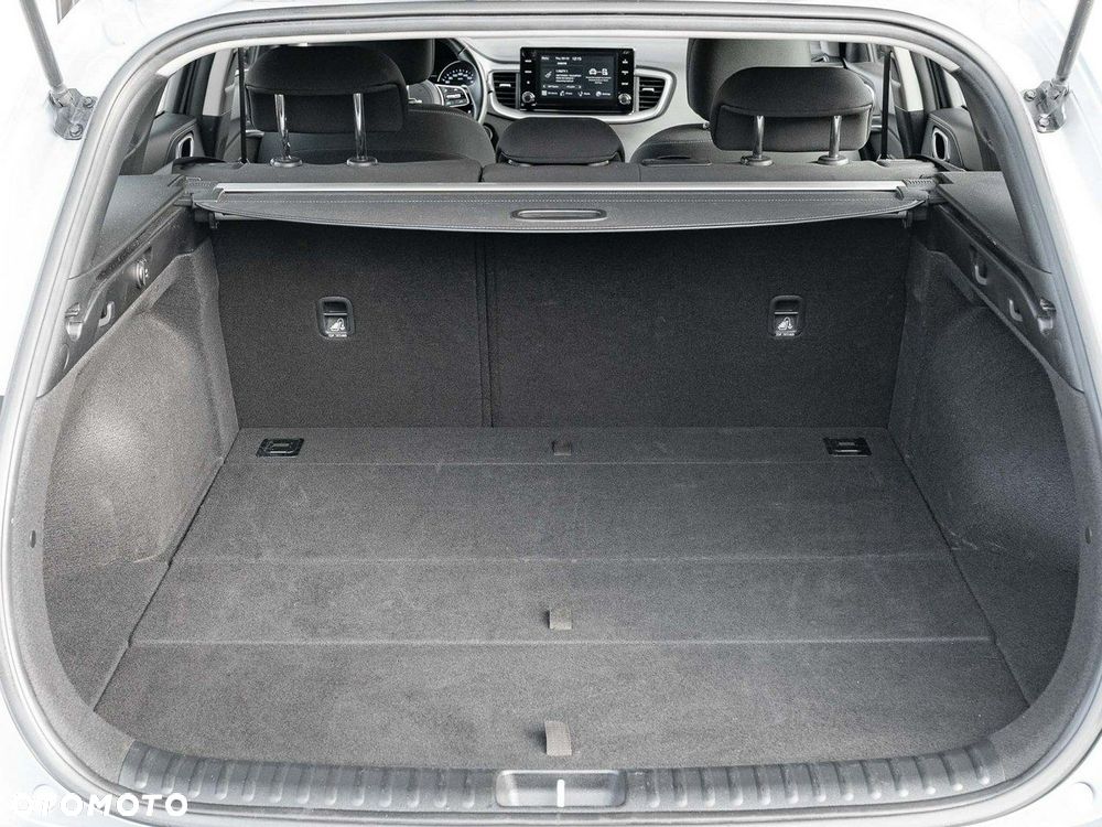 Kia Ceed 1.5 T-GDI M DCT - 24