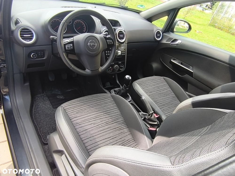 Opel Corsa 1.2 16V Energy - 8