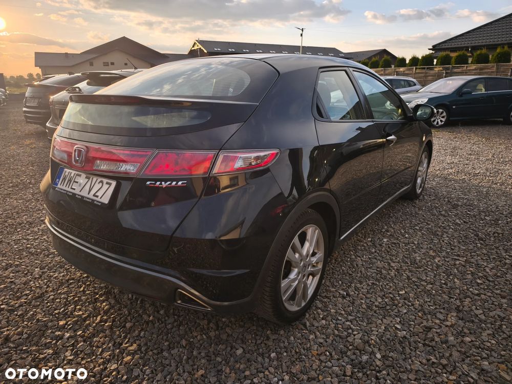 Honda Civic 1.8i-VTEC Automatik Sport - 4