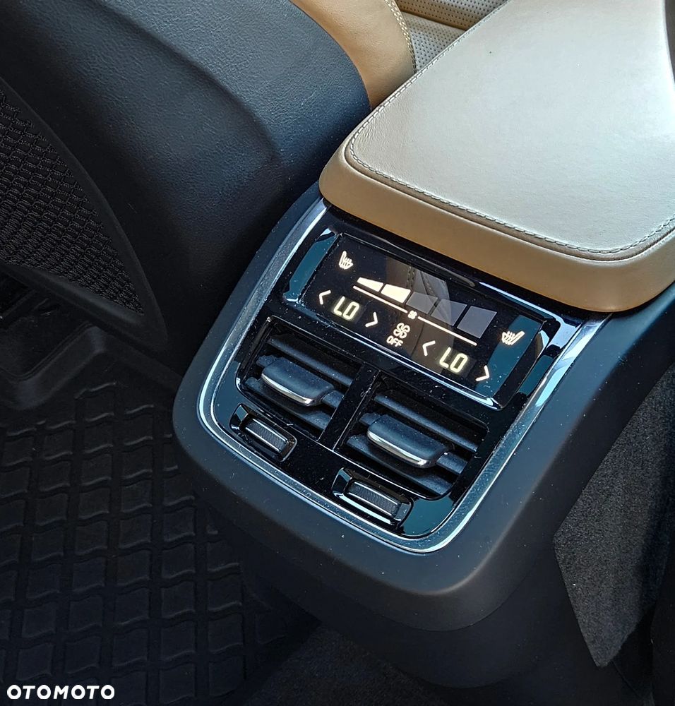Volvo XC 90 D5 AWD Inscription - 16