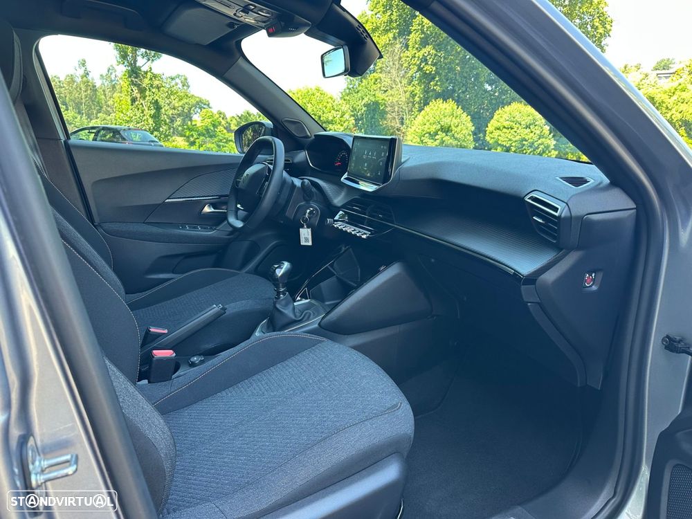 Peugeot 2008 1.2 PureTech Style - 19