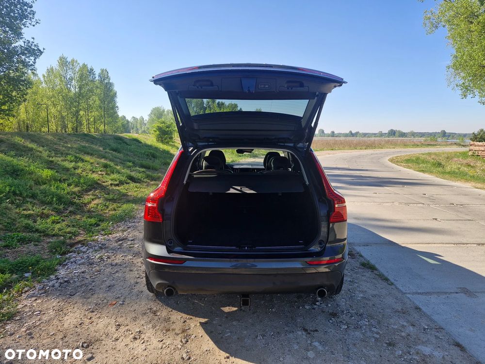 Volvo XC 60 T5 AWD Geartronic Momentum Pro - 9