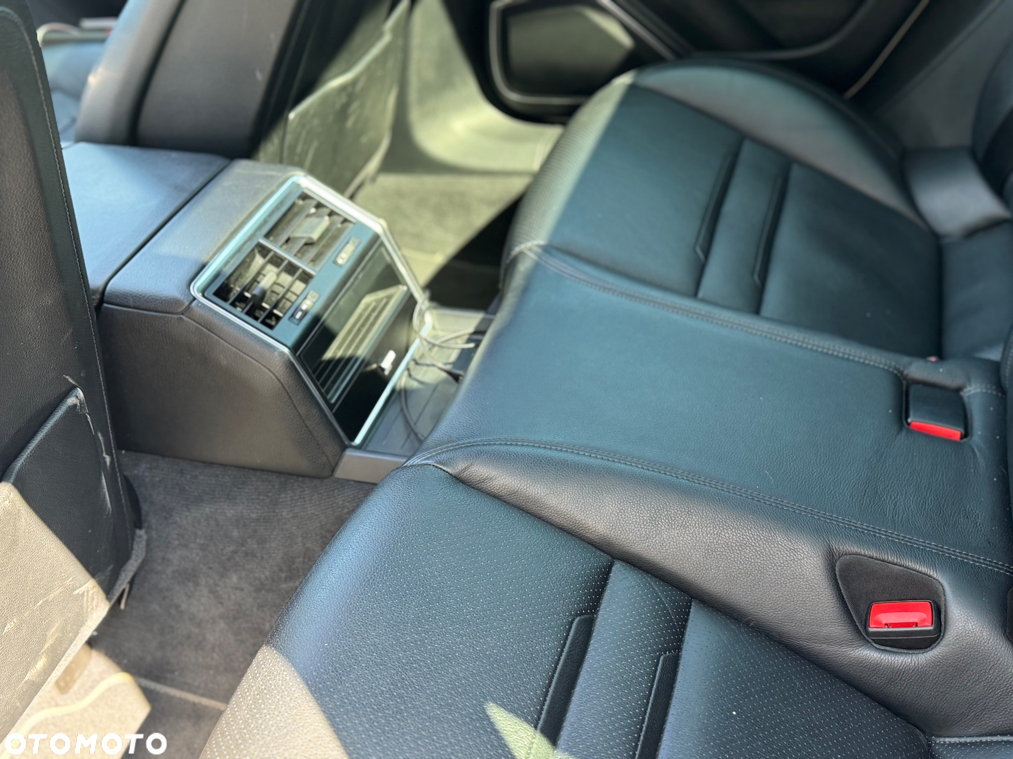 Porsche Panamera 4 E-Hybrid Sport Turismo - 36