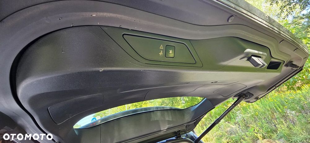 Citroën C4 Grand Picasso BlueHDi 150 EAT6 Exclusive - 22