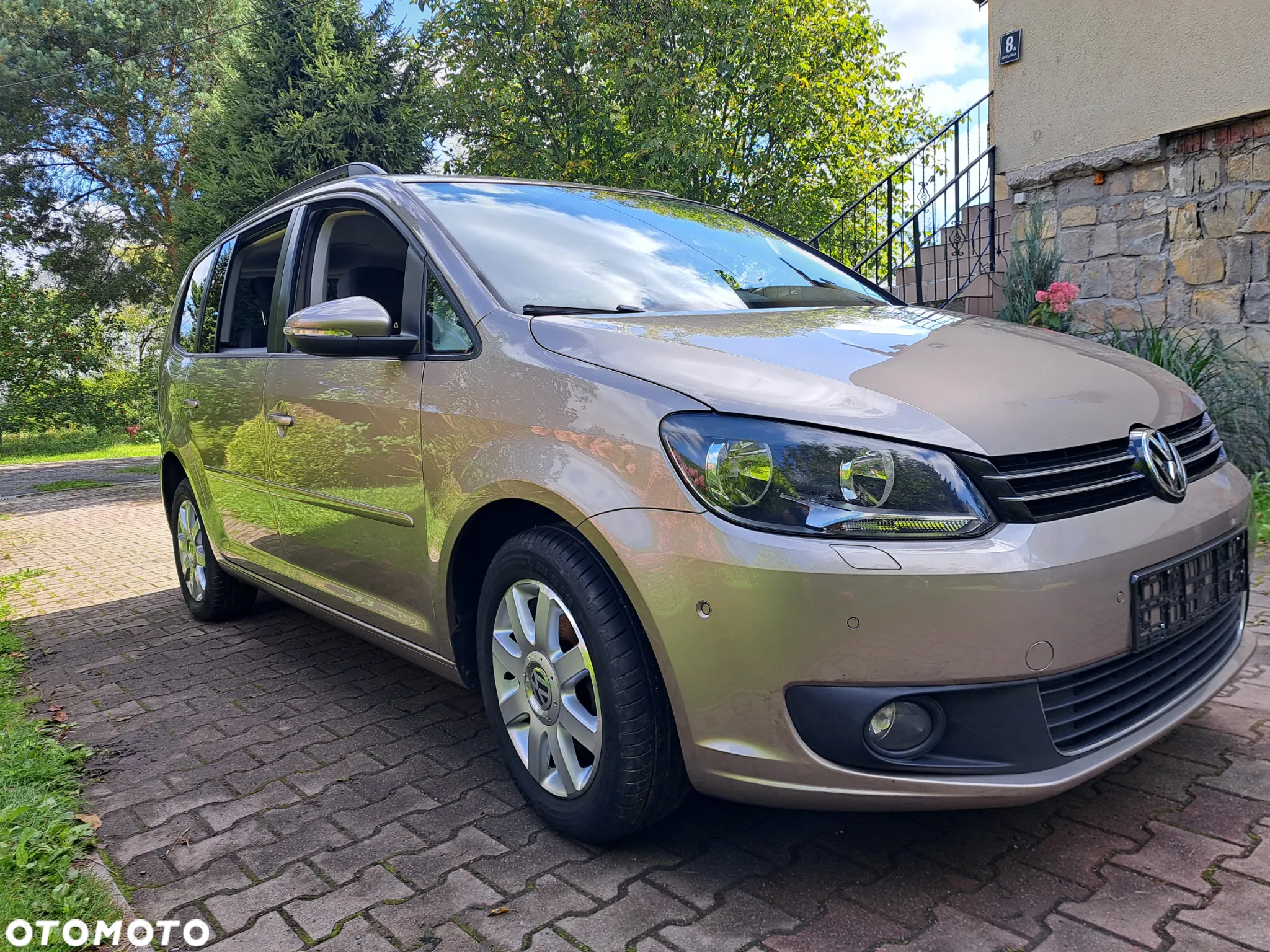 Volkswagen Touran 1.6 TDI DPF Comfortline DSG - 2