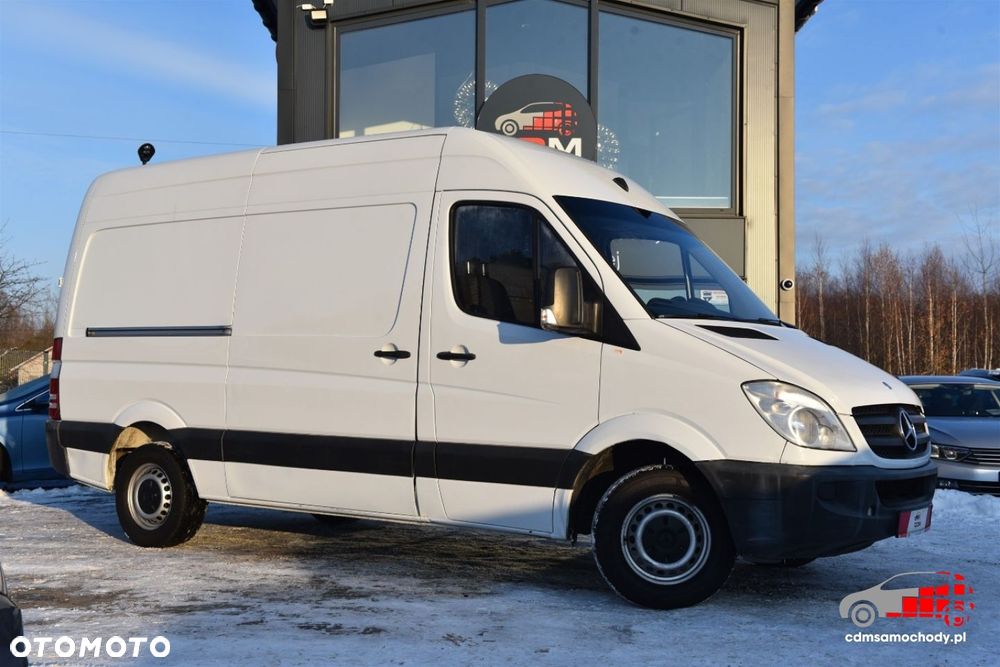 Mercedes-Benz Sprinter - 2