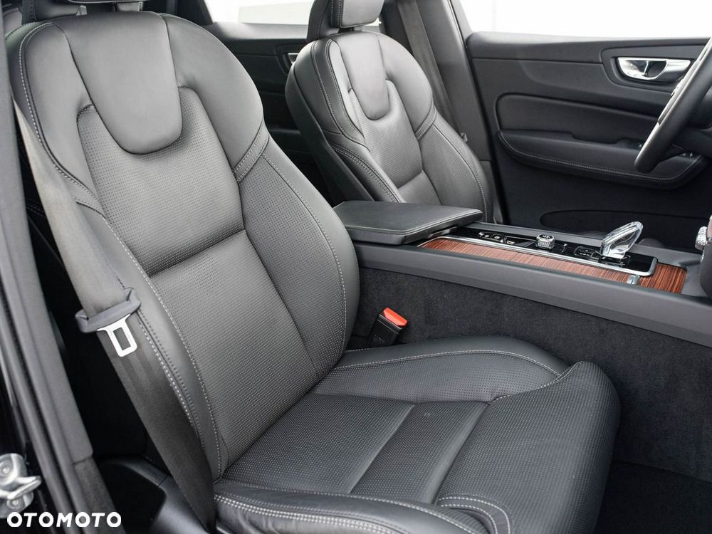 Volvo XC 60 - 29