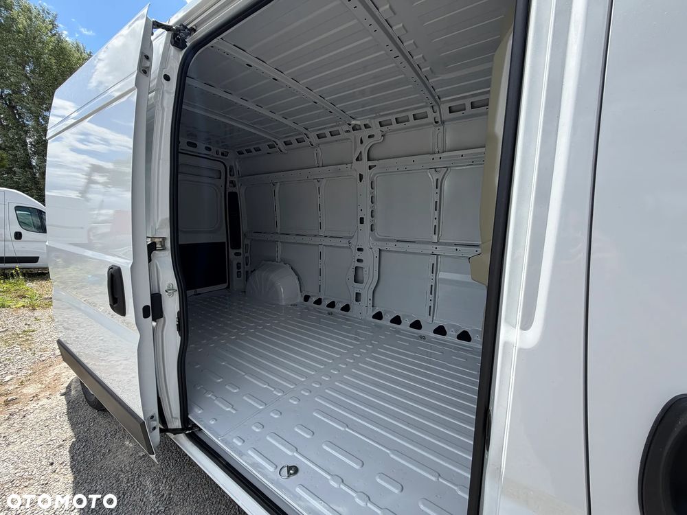 Fiat Ducato L3H2 140KM M6 3,3t RP.2026 - 23