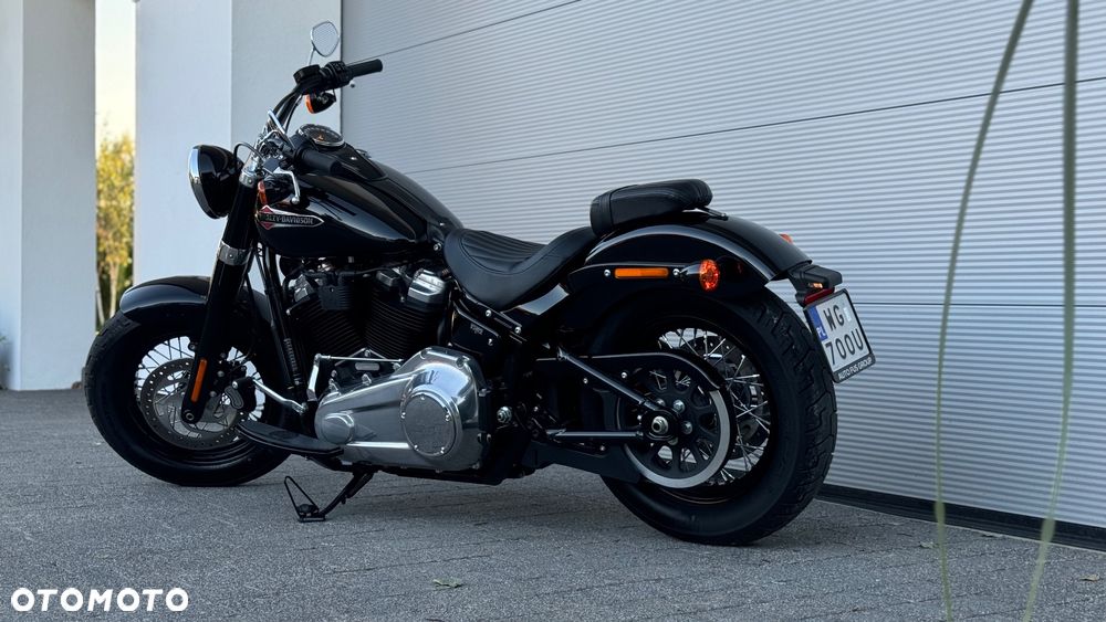 Harley-Davidson Softail Slim - 36