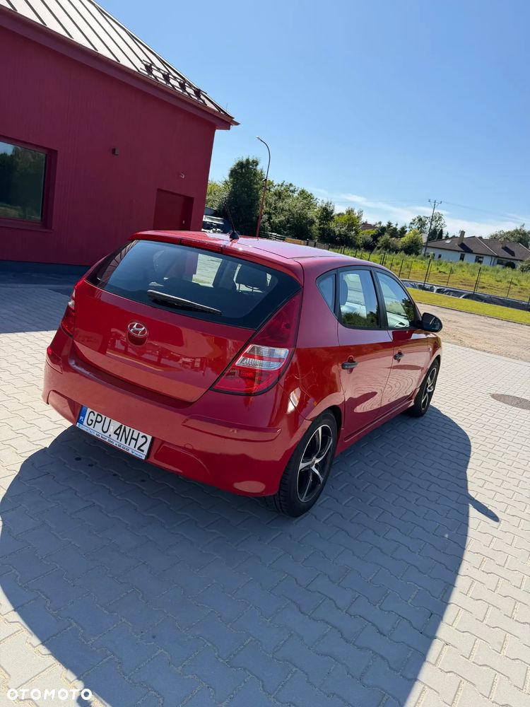 Hyundai i30 1.4 Base - 13