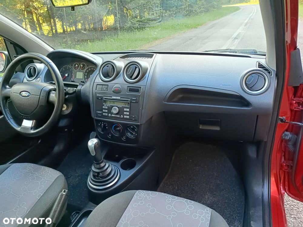 Ford Fiesta 1.4 TDCI - 12
