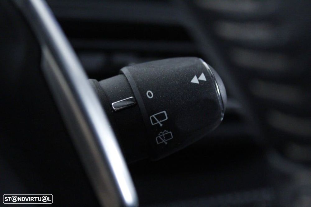 Peugeot 5008 1.2 PureTech Allure Pack EAT8 - 25