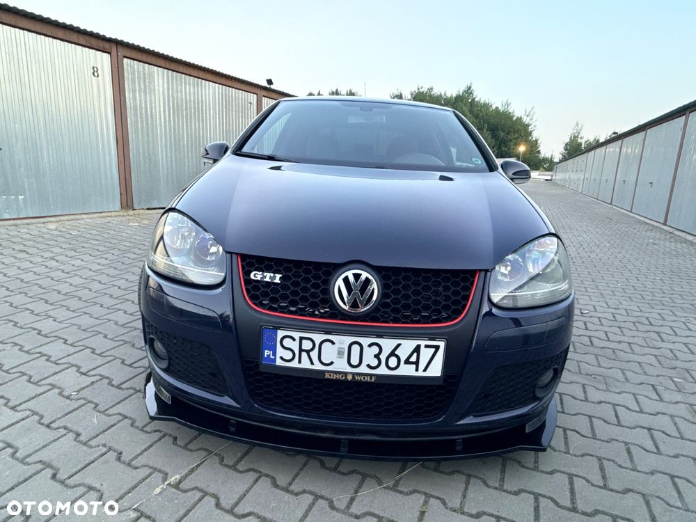 Volkswagen Golf - 2