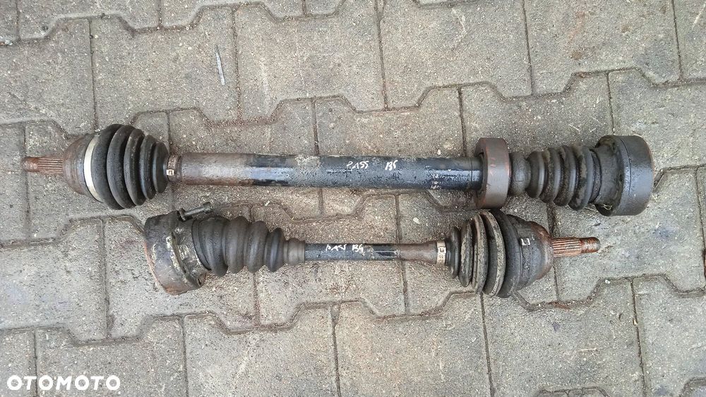 Półoś lewa prawa VW Passat B4 Golf III - 1