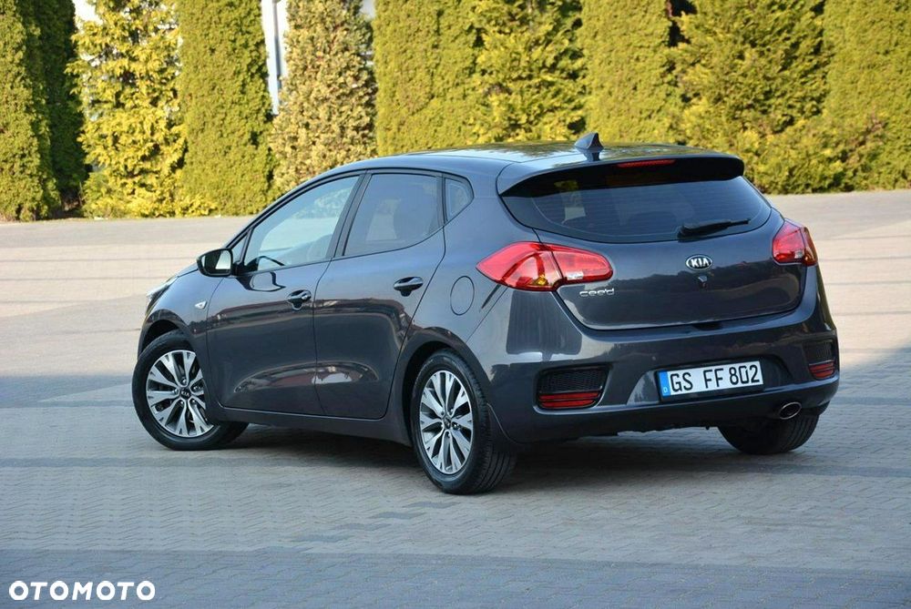 Kia Ceed 1.4 CVVT Attract - 6