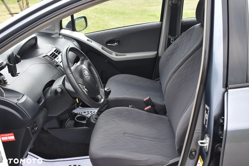 Toyota Yaris 1.33 VVT-i Life - 16