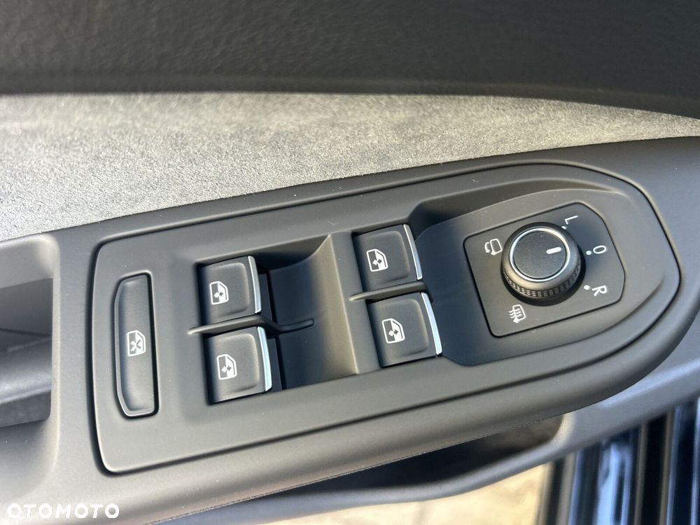 Volkswagen Golf - 26