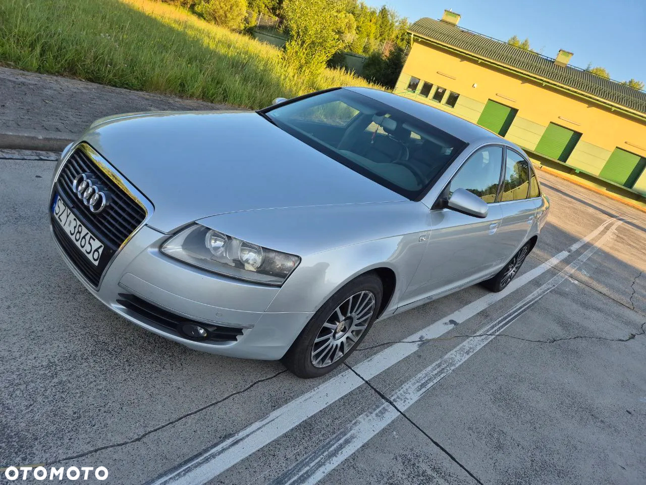 Audi A6 2.4 - 4