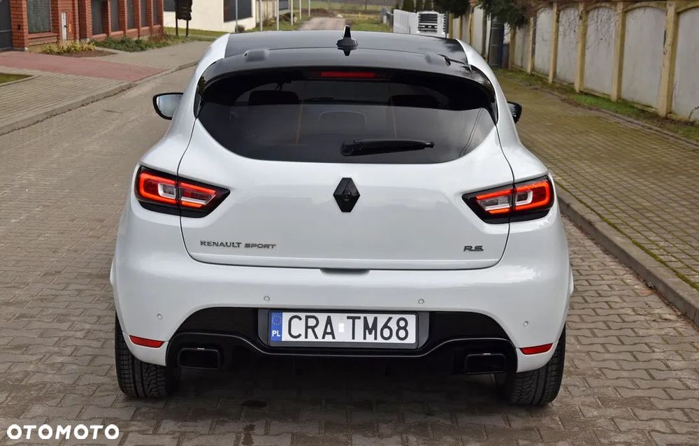 Renault Clio 1.6 R.S 220 EDC - 5