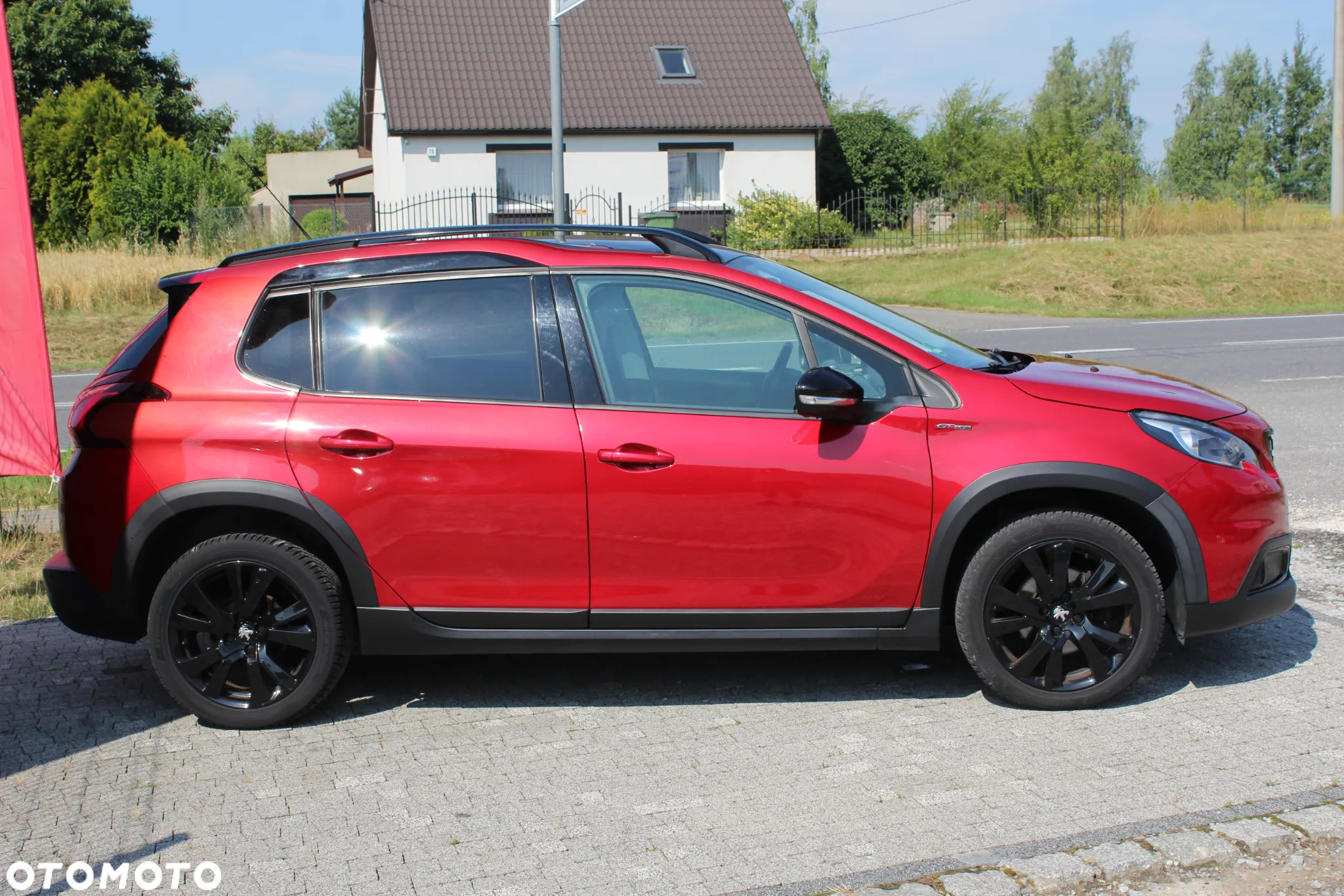 Peugeot 2008 1.2 Pure Tech Allure S&S EAT6 - 4