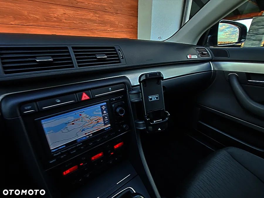 Audi A4 Avant 2.0 TDI - 18