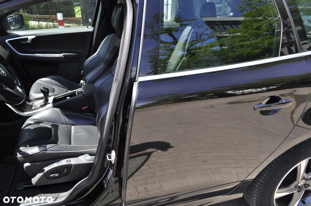 Volvo XC 60 D4 Drive-E R-Design Kinetic - 11